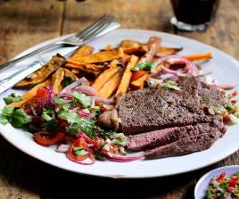 Potato chips with beef